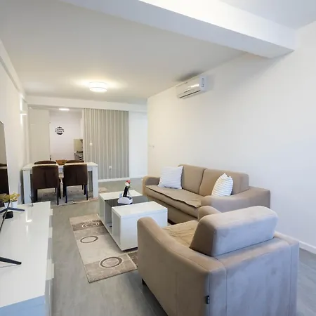 Apartman Alora *